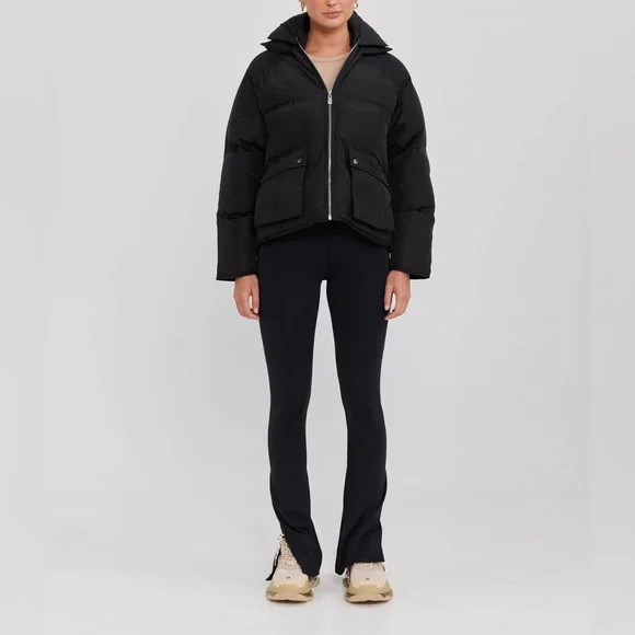 NWT Revolve Toast Society Pluto Puffer Jacket - Picture 4 of 13